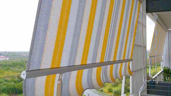 Tenda Da Sole A Caduta Senza Cassonetto Con Bracci Balcone Varie Misure E Colori Colore: Giallo