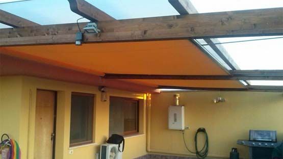 Tenda Parasole Triangolare ShadeMart SMTAPRT10 - 30x30x18,9 Cm - Tessuto HDPE Traspirante E Anti-UV - Per Esterni